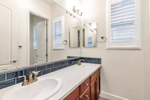 1587 Como Dr, Manteca, CA 95337 photo 24