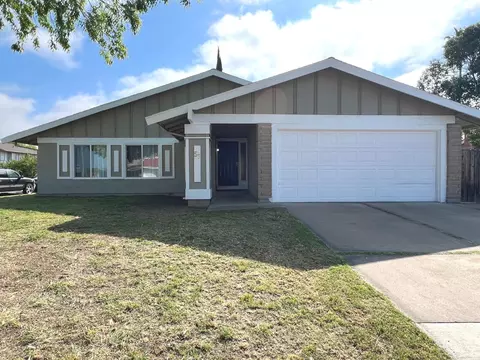 53 De Fer Cir, Sacramento, CA 95823