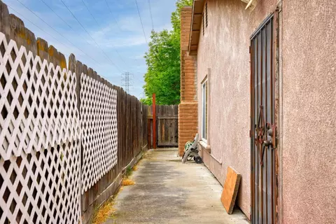 3616 Longbridge Dr, Modesto, CA 95356 photo 26