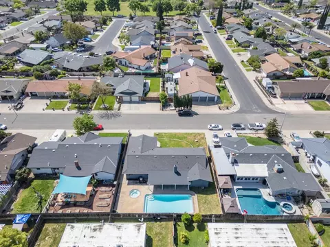 View/Area - 1642 Running Ln, Ceres, CA 95307 photo 5 of 9