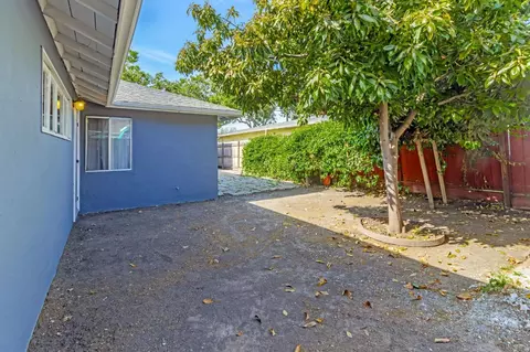 Exterior - 968 Lester Ave, Hayward, CA 94541 photo 5 of 7