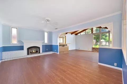 Living - 5509 Whitney Ave, Carmichael, CA 95608 photo 6 of 11