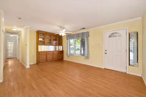 Living - 5509 Whitney Ave, Carmichael, CA 95608 photo 2 of 11