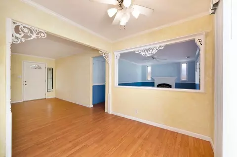 Living - 5509 Whitney Ave, Carmichael, CA 95608 photo 5 of 11
