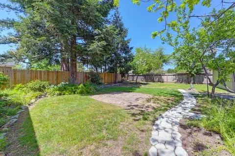 Exterior - 5509 Whitney Ave, Carmichael, CA 95608 photo 8 of 19