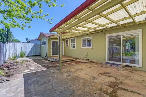 Exterior - 5509 Whitney Ave, Carmichael, CA 95608 photo 7 of 19