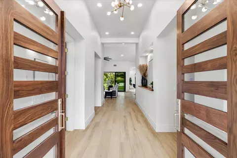 Entry Way - 285 Knolls Dr, Copperopolis, CA 95228 photo 3 of 11