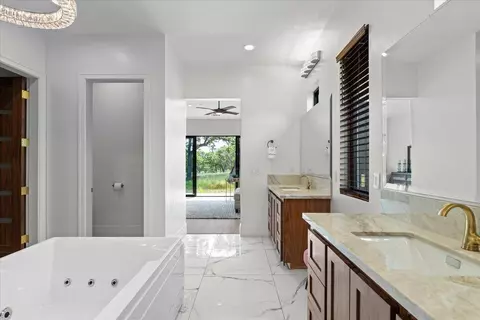 Bath - 285 Knolls Dr, Copperopolis, CA 95228 photo 7 of 10
