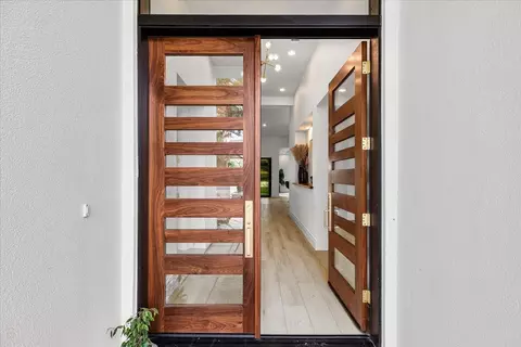 Entry Way - 285 Knolls Dr, Copperopolis, CA 95228 photo 2 of 11