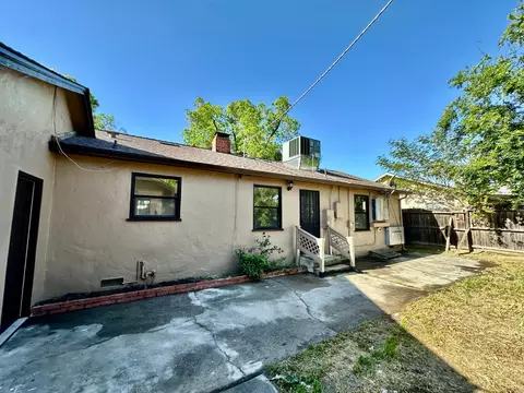 Exterior - 2329 Miller Ave, Modesto, CA 95354 photo 5 of 8
