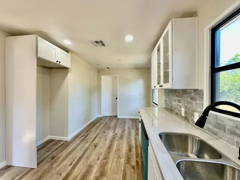 Kitchen - 2329 Miller Ave, Modesto, CA 95354 photo 3 of 5