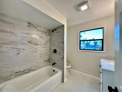 Bath - 2329 Miller Ave, Modesto, CA 95354 photo 1 of 5