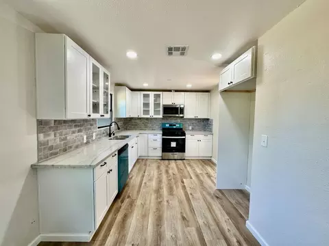 Kitchen - 2329 Miller Ave, Modesto, CA 95354 photo 2 of 5