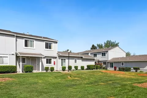455 Peerless Way #5, Tracy, CA 95376 photo 1