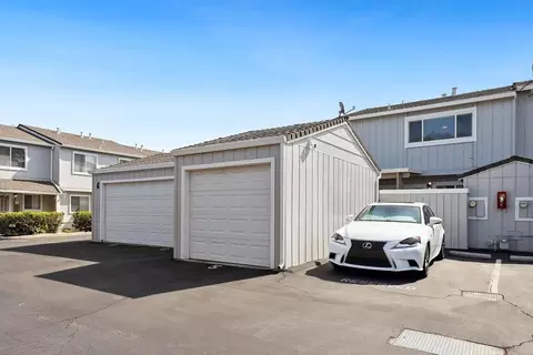 Exterior - 455 Peerless Way #5, Tracy, CA 95376 photo 8 of 9