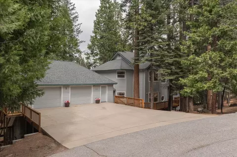 845 Honey Ct, Arnold, CA 95223