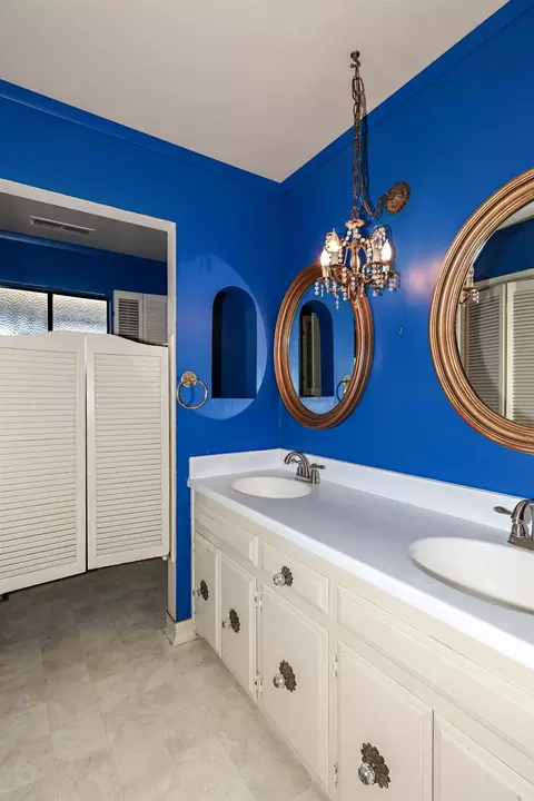 Bath - 5924 Cherub Ln, Atwater, CA 95301 photo 8 of 11