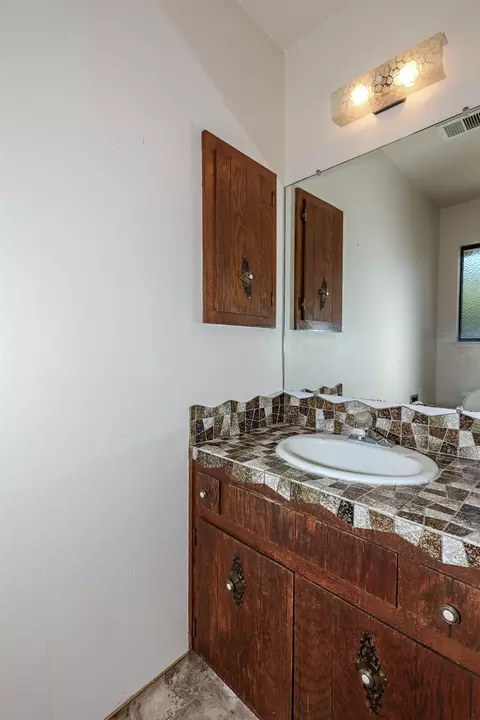 Bath - 5924 Cherub Ln, Atwater, CA 95301 photo 1 of 11