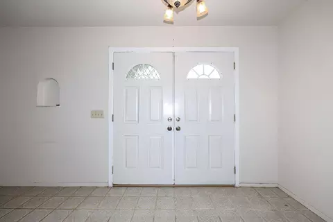 Entry Way - 5924 Cherub Ln, Atwater, CA 95301 photo 1 of 1
