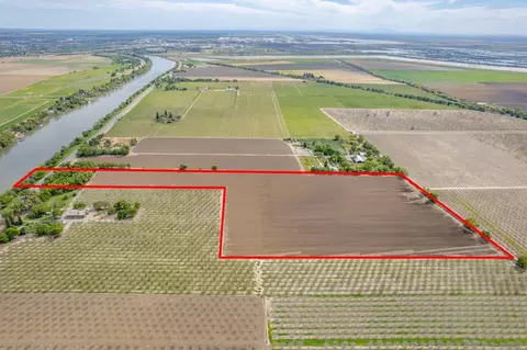 20660 Old River Rd, West Sacramento, CA 95691