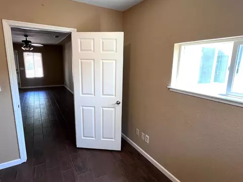 401 Marshall Ave, Modesto, CA 95351 photo 10