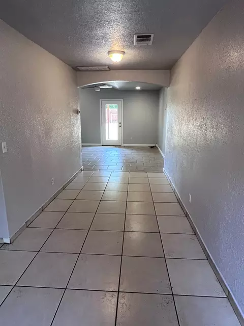 401 Marshall Ave, Modesto, CA 95351 photo 24