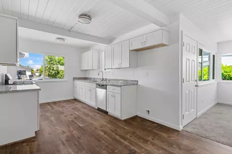 Kitchen - 326 E 21st St, Tracy, CA 95376 photo 1 of 6