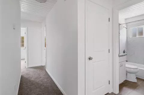 Entry Way - 326 E 21st St, Tracy, CA 95376 photo 1 of 2