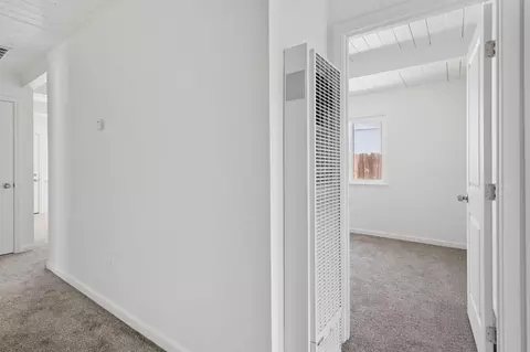Entry Way - 326 E 21st St, Tracy, CA 95376 photo 2 of 2