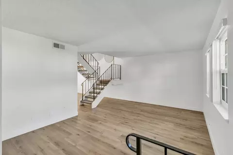 4020 Knoll Top Ct, Carmichael, CA 95608 photo 3