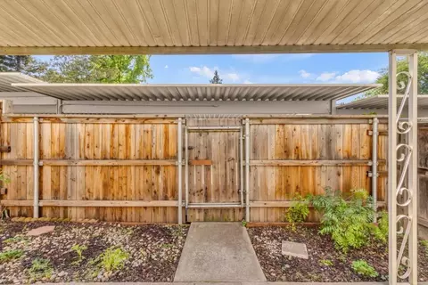 4020 Knoll Top Ct, Carmichael, CA 95608 photo 42