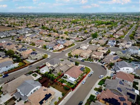 353 Michael Cox Ln, Tracy, CA 95377 photo 46
