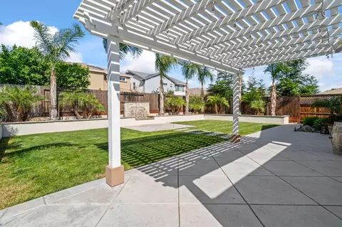 353 Michael Cox Ln, Tracy, CA 95377 photo 35