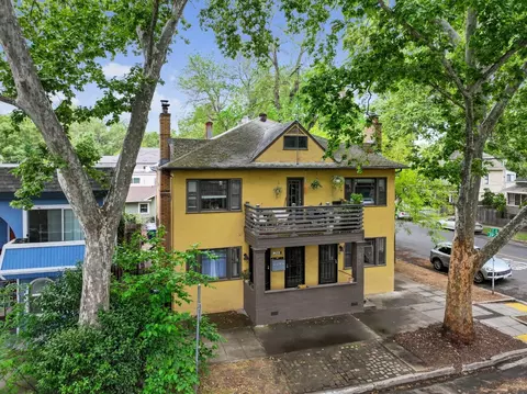 2400 F Street St, Sacramento, CA 95816