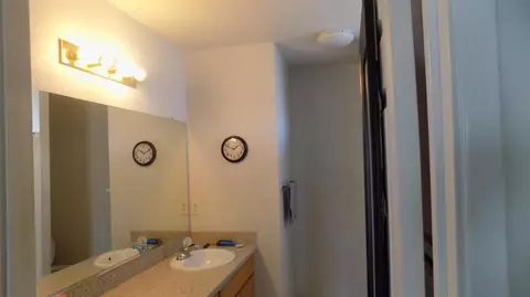 Bath - 149 Sisco De Asis Ct, Merced, CA 95341 photo 2 of 3