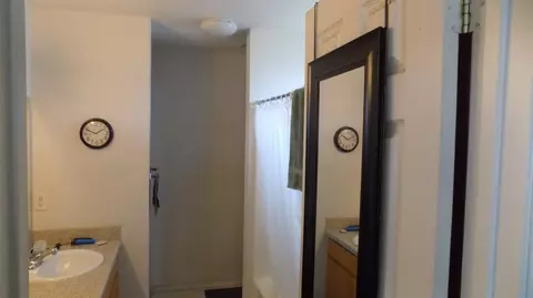 Bath - 149 Sisco De Asis Ct, Merced, CA 95341 photo 3 of 3