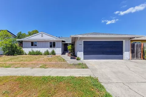 2001 Newport Ave, Sacramento, CA 95822