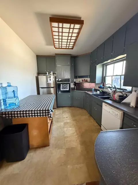 Kitchen - 1407 E Las Palmas, Patterson, CA 95363 photo 1 of 5
