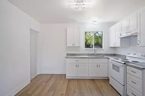 445 Maple St, Modesto, CA 95351 photo 9