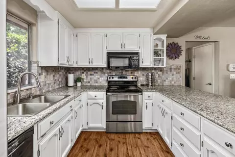 1135 Eagle Ln, Manteca, CA 95337 photo 9