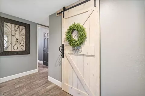 Entry Way - 216 S 6th St, Patterson, CA 95363 photo 3 of 4