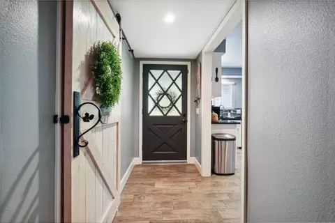 Entry Way - 216 S 6th St, Patterson, CA 95363 photo 2 of 4