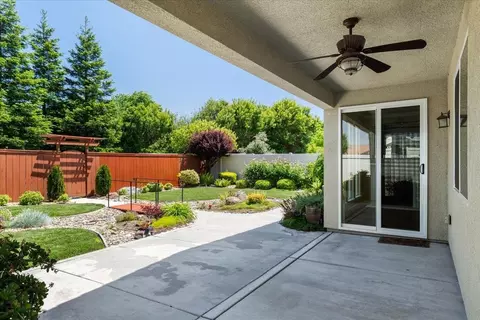 Exterior - 1377 Arbor Brook Dr, Manteca, CA 95336 photo 6 of 22