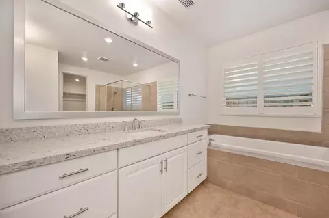 Bath - 3532 Heron Ct, Folsom, CA 95630 photo 4 of 7