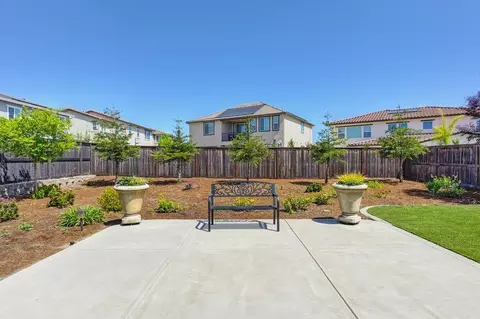 Exterior - 3532 Heron Ct, Folsom, CA 95630 photo 7 of 21