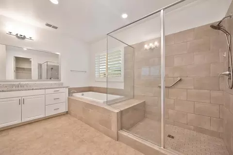 Bath - 3532 Heron Ct, Folsom, CA 95630 photo 6 of 7