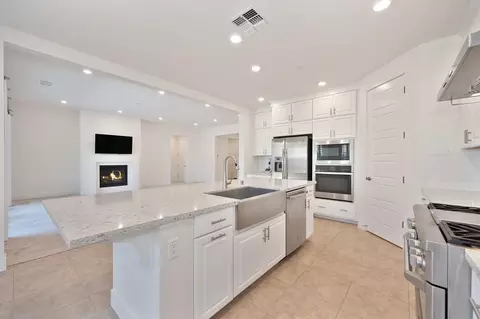 Kitchen - 3532 Heron Ct, Folsom, CA 95630 photo 4 of 10