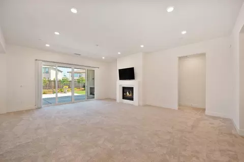 Living - 3532 Heron Ct, Folsom, CA 95630 photo 3 of 6
