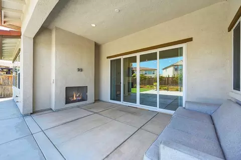 Exterior - 3532 Heron Ct, Folsom, CA 95630 photo 6 of 21
