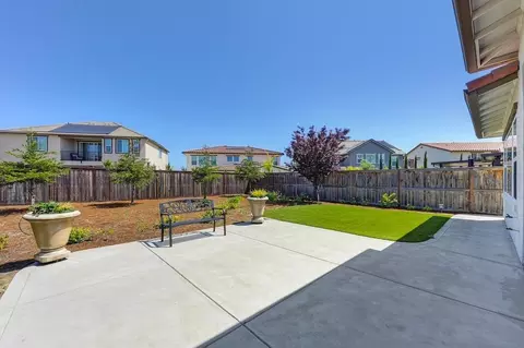 Exterior - 3532 Heron Ct, Folsom, CA 95630 photo 9 of 21